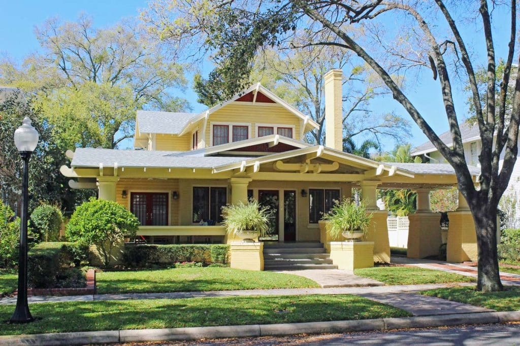 what is a bungalow house